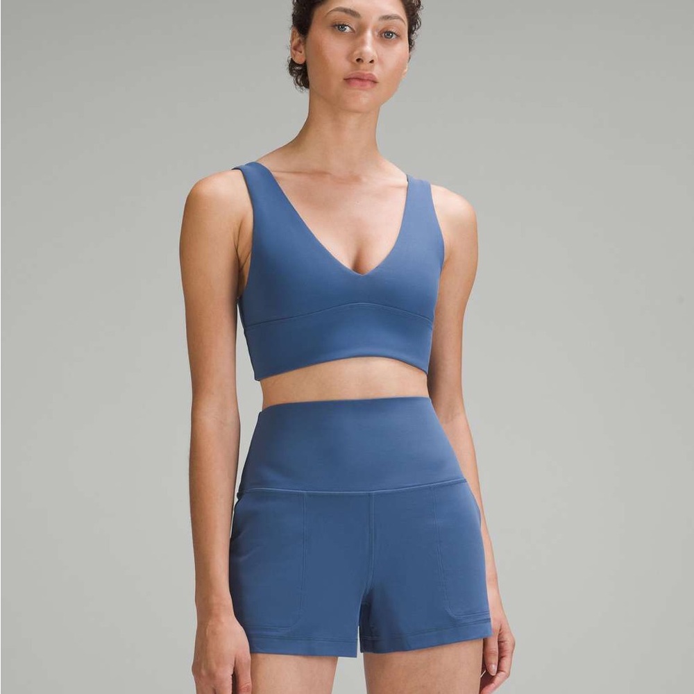D - Lululemon Align V-Neck Bra *Light Support, A/B Cup
Pitch Blue